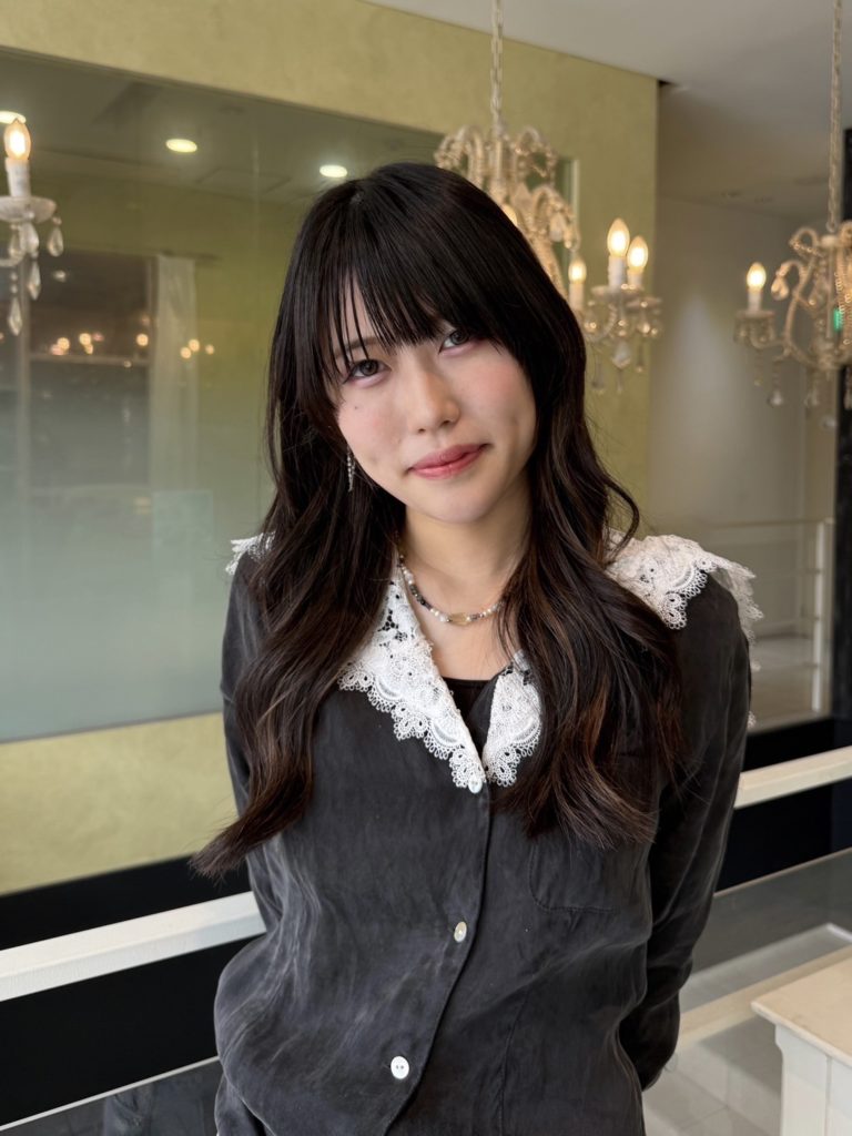 ハイトーングラデーションカラー×マッシュショート