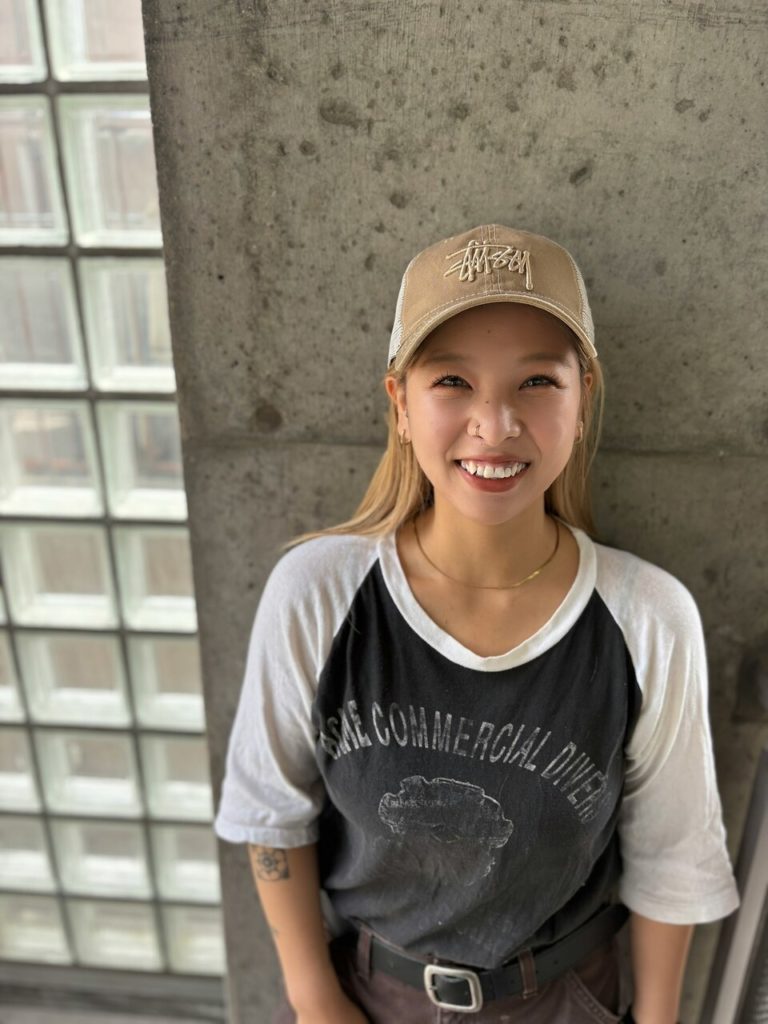 オレンジベージュカラー×切りっぱなしロブスタイル